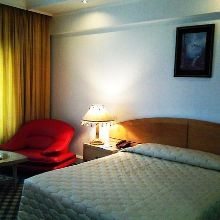 Hotel Washington Dhaka Buitenkant foto