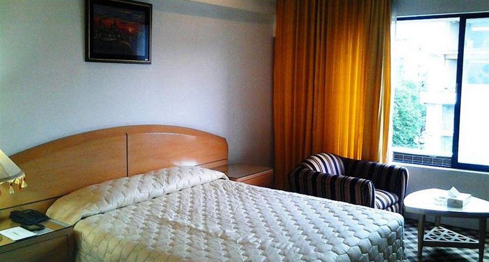 Hotel Washington Dhaka Buitenkant foto